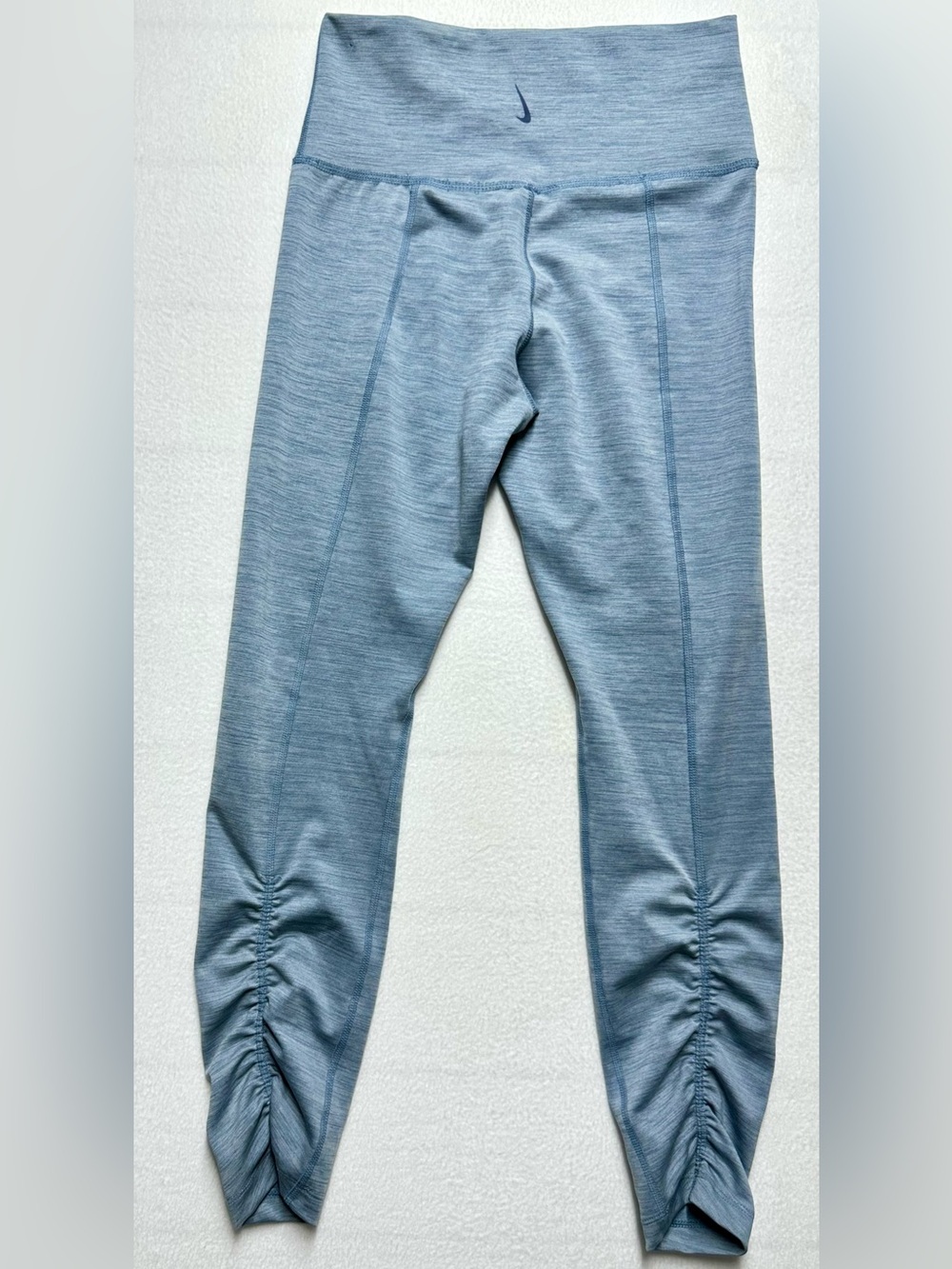 Nike Yoga Ruched Leggings Women’s M Blue Dri-FIT High Rise 26” Inseam - Picture 2 of 7